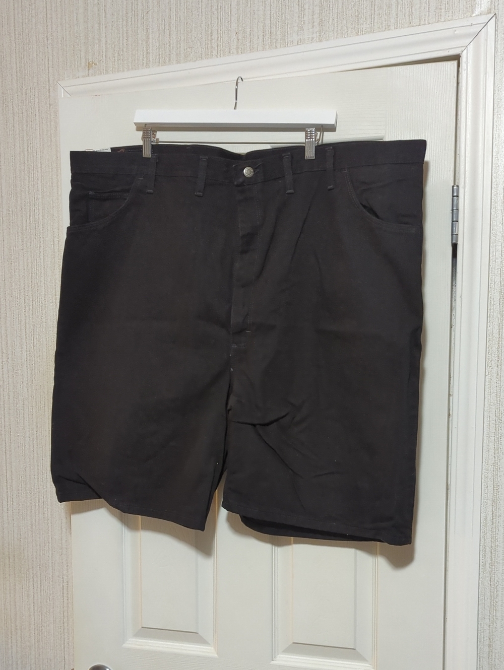 Wrangler Men's Black Flat Front Shorts
